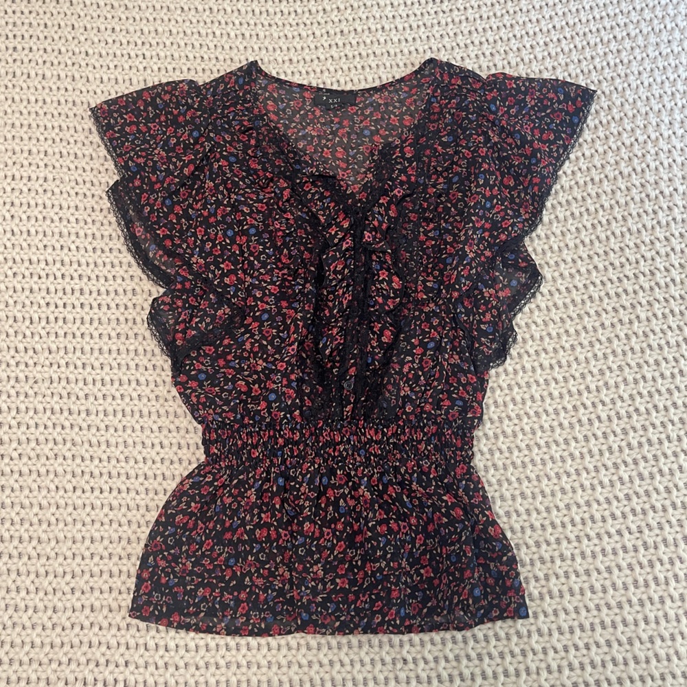 Ruffle Blouse NWOT - Picture 1 of 4